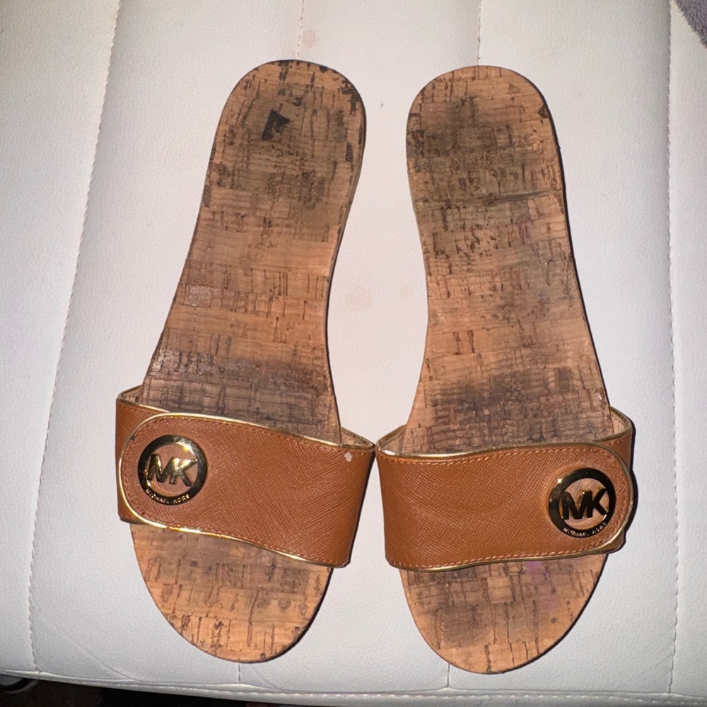 Camel Michael Kors Slide Sandals with Gold Logo good condition size 7